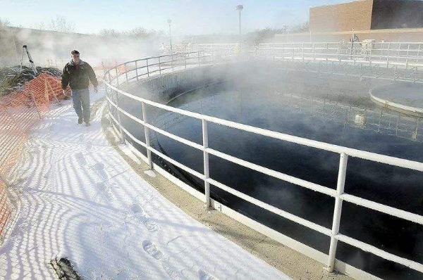 聚合硫酸鐵廢水處理時凈水作用跟溫度的關系低溫高溫一樣么。